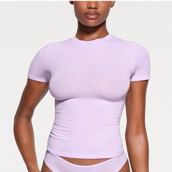 NWT SKIMS Fits Everybody T-Shirt Sugar Plum Limited Edition purple short sleeve - Picture 1 of 4